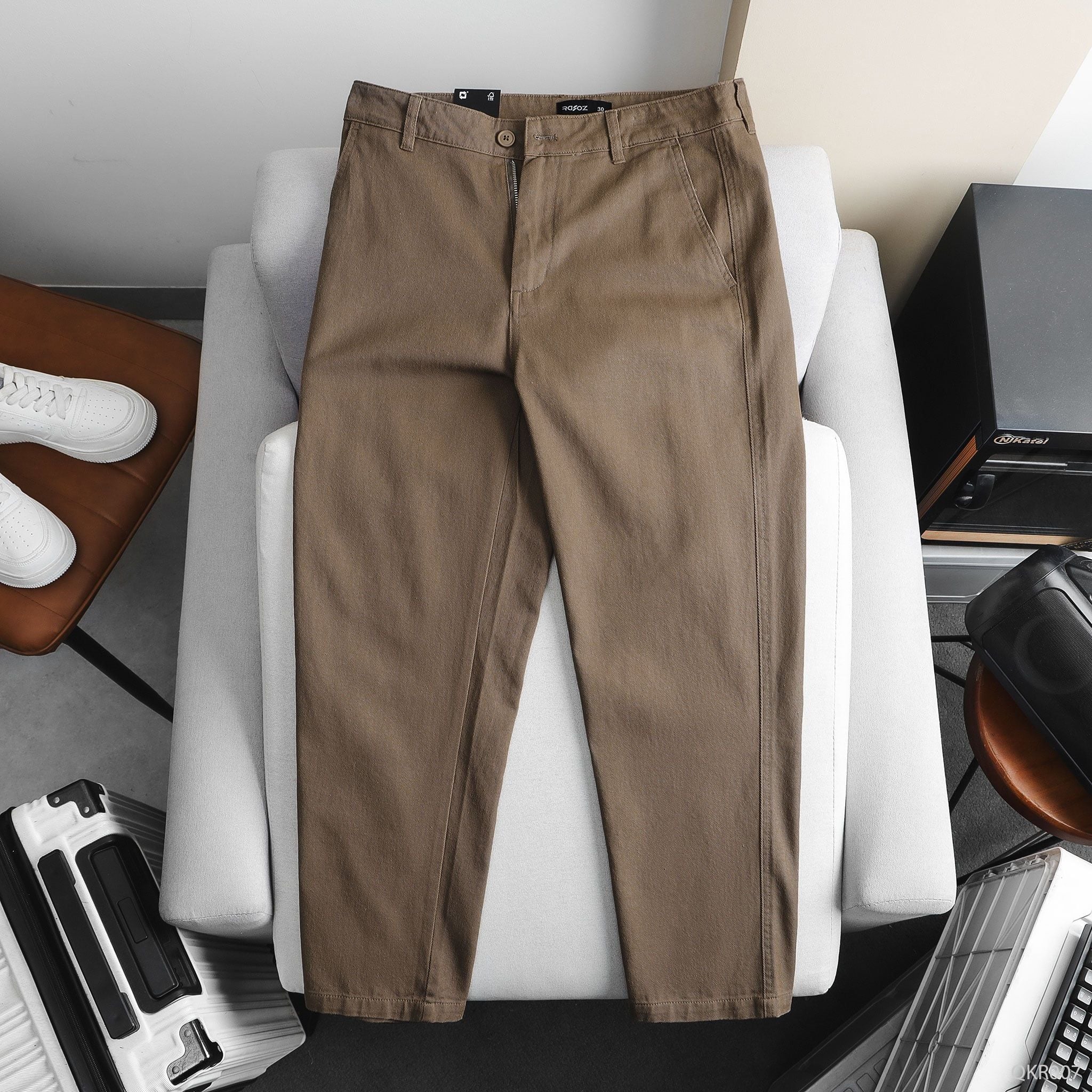  Quần kaki Straight Essential pants - 007 