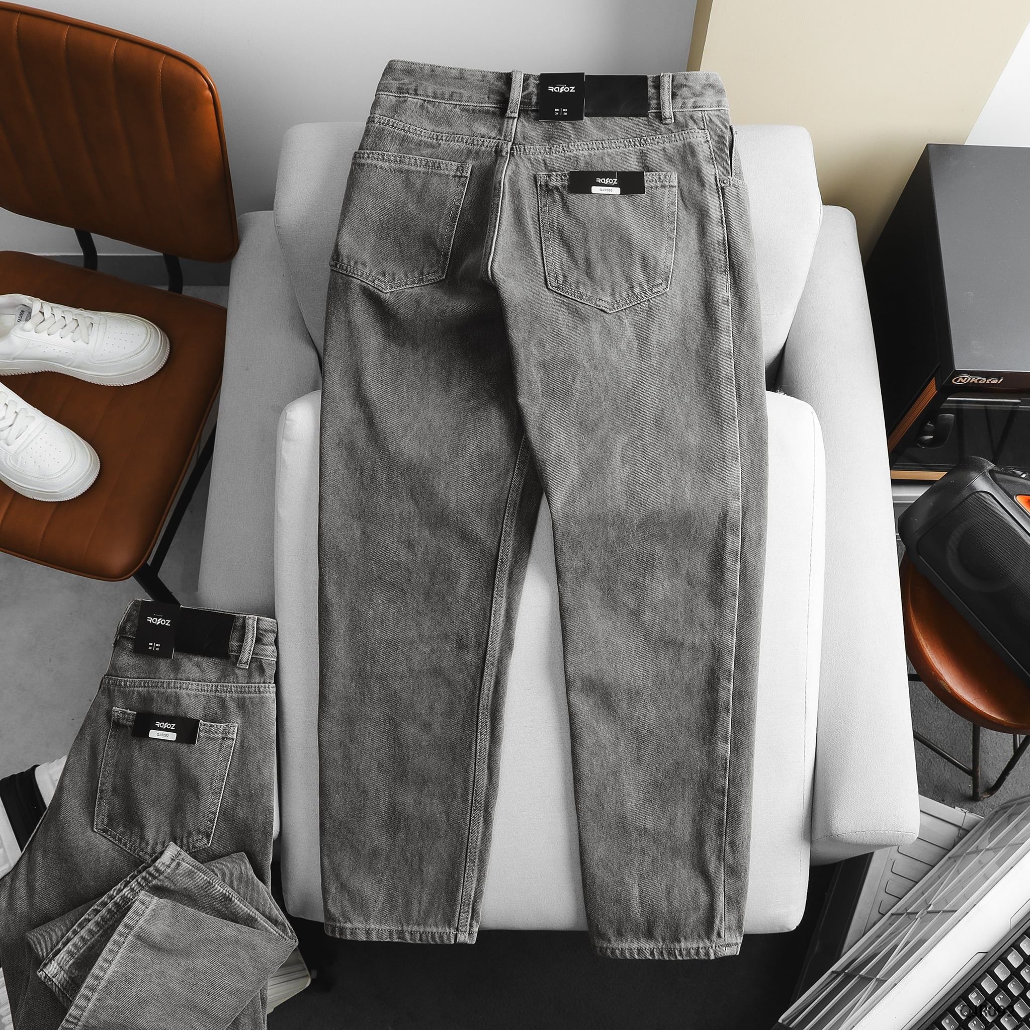  Quần jean relaxed grey wash - 092 