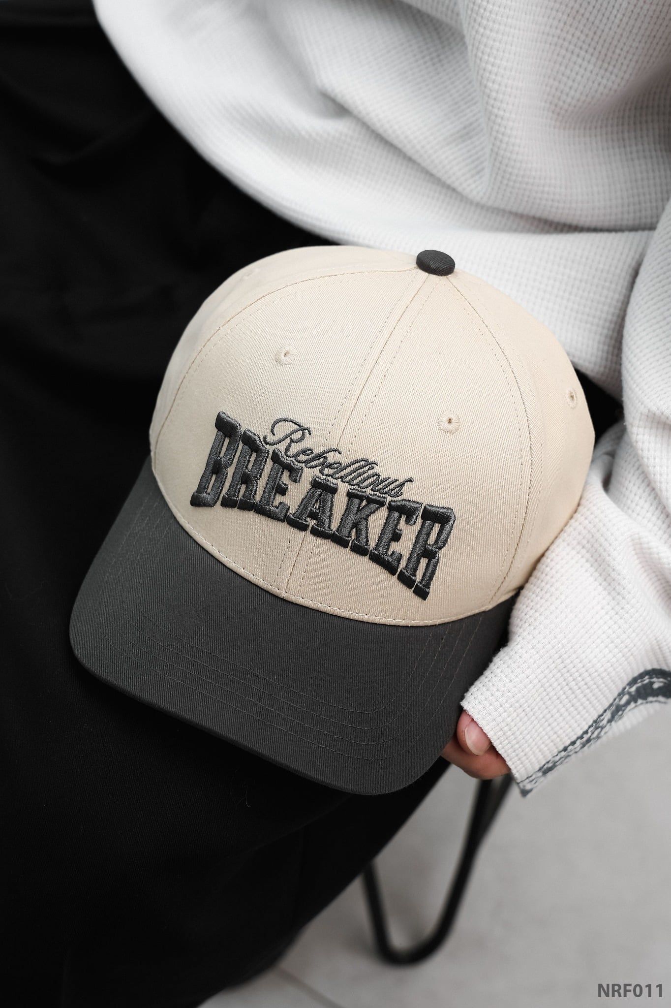  Nón lưỡi trai two - tone Embroidery - 011 