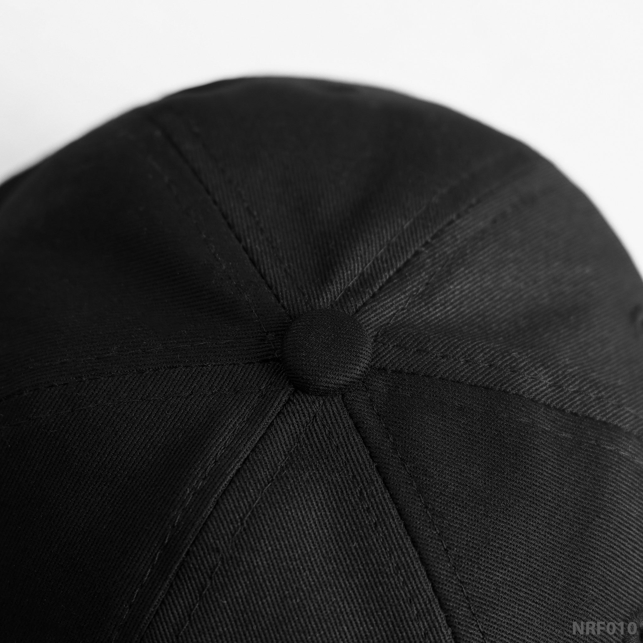  Nón lưỡi trai Black Logo Embroidery - 010 