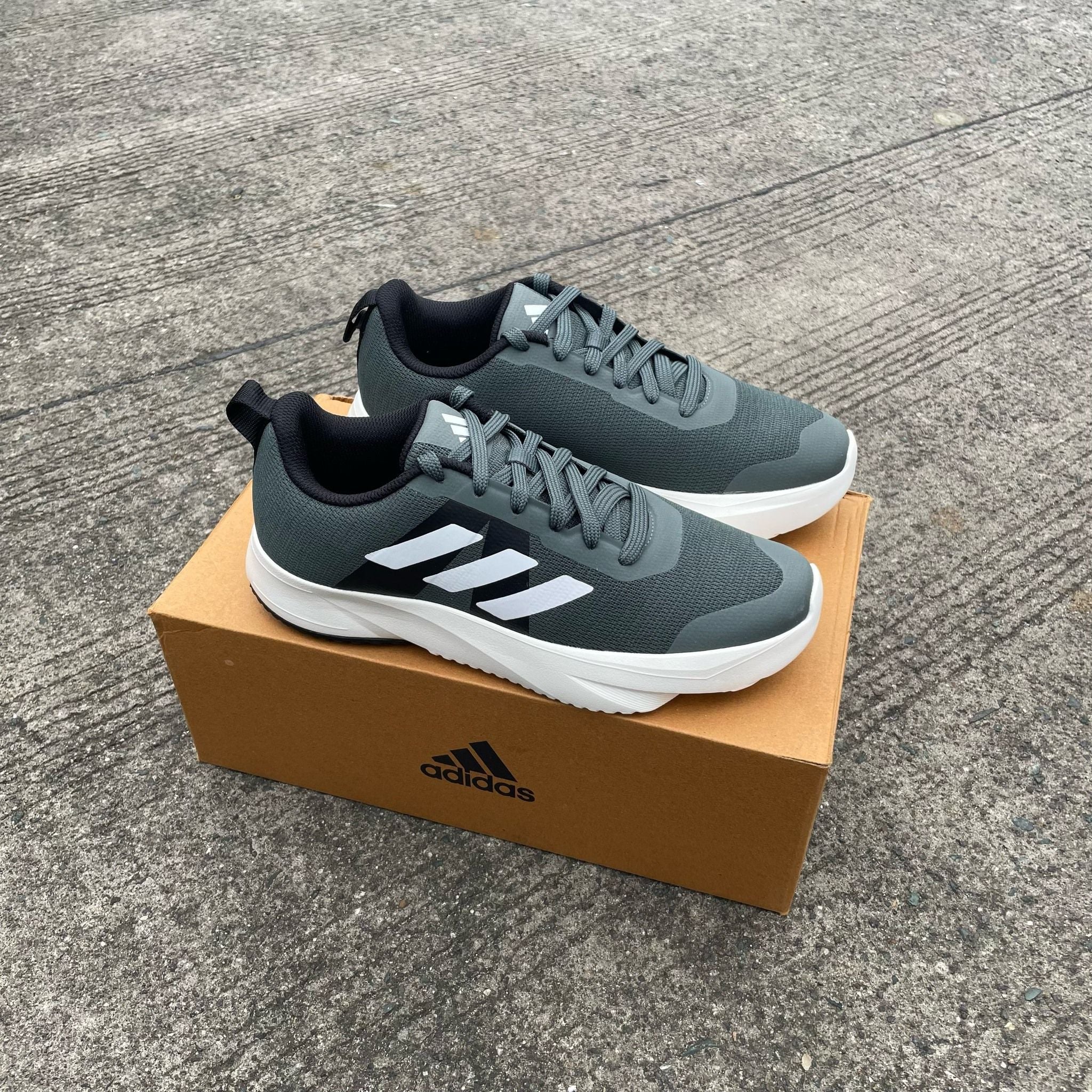  GIÀY CHẠY BỘ NAM ADIDAS CHÍNH HÃNG BASE AIM - JJ5463 