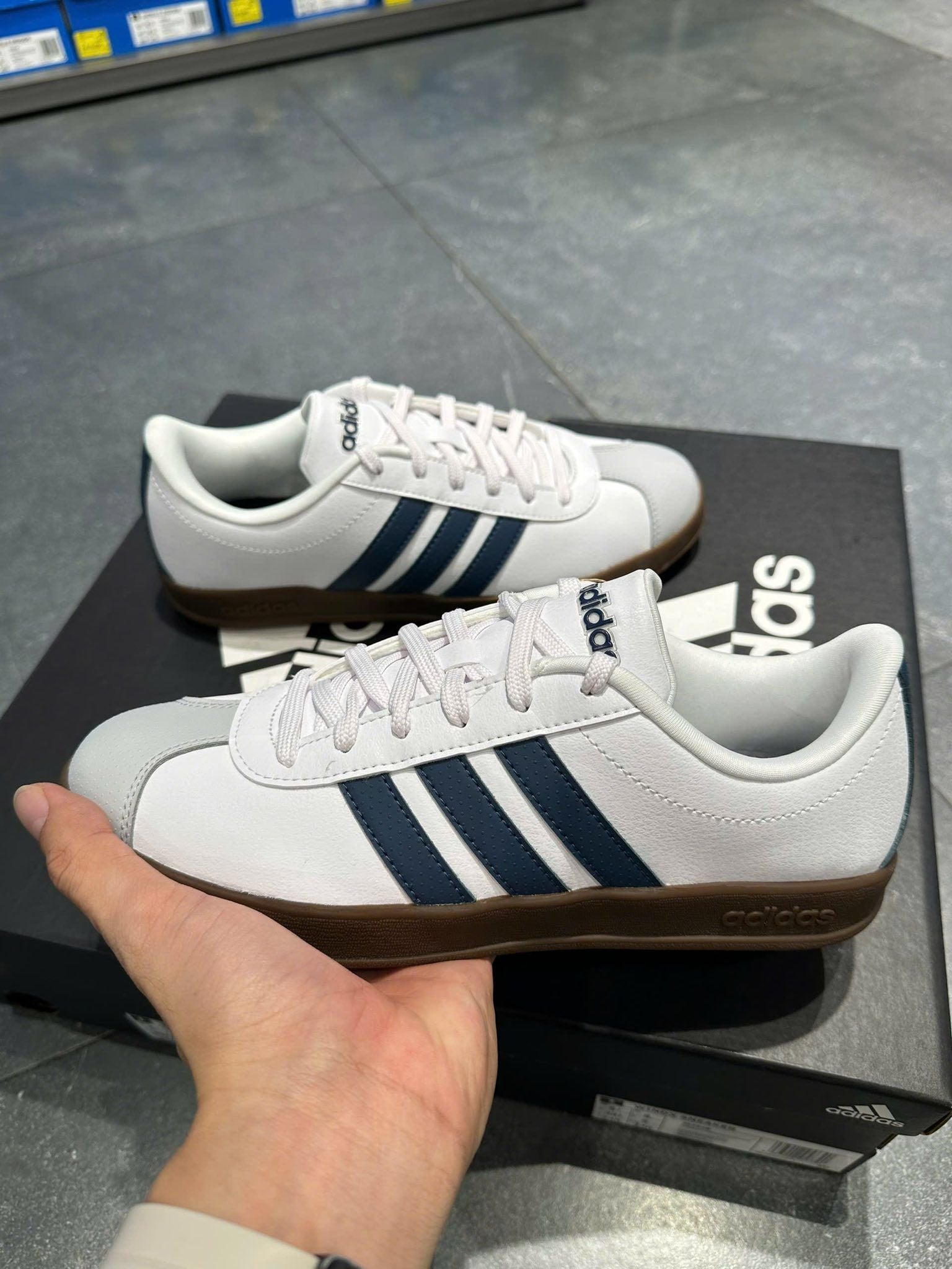  Giày thời trang adidas Bruins Sneaker Nam JK2548 