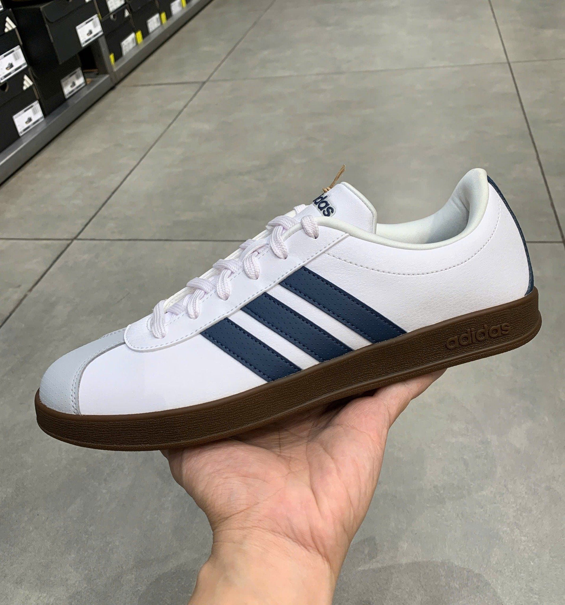  Giày thời trang adidas Bruins Sneaker Nam JK2548 