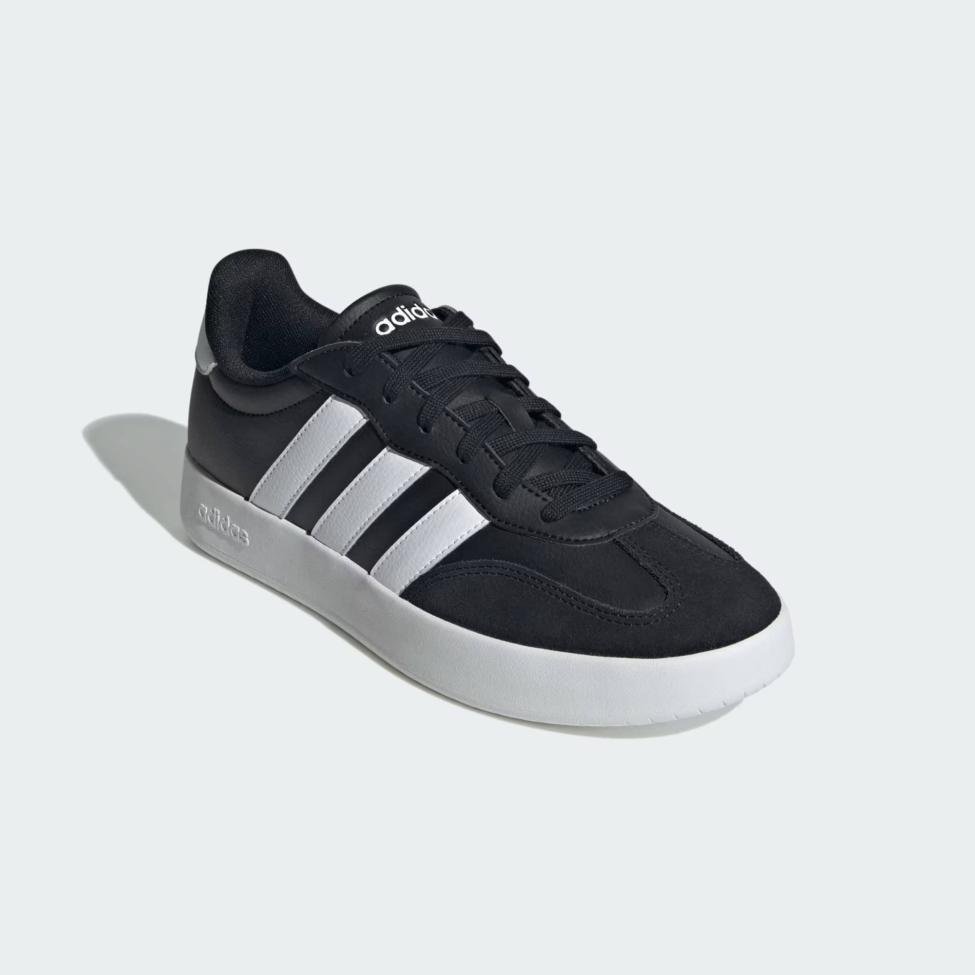  Giày adidas chính hãng barreda JI2307 