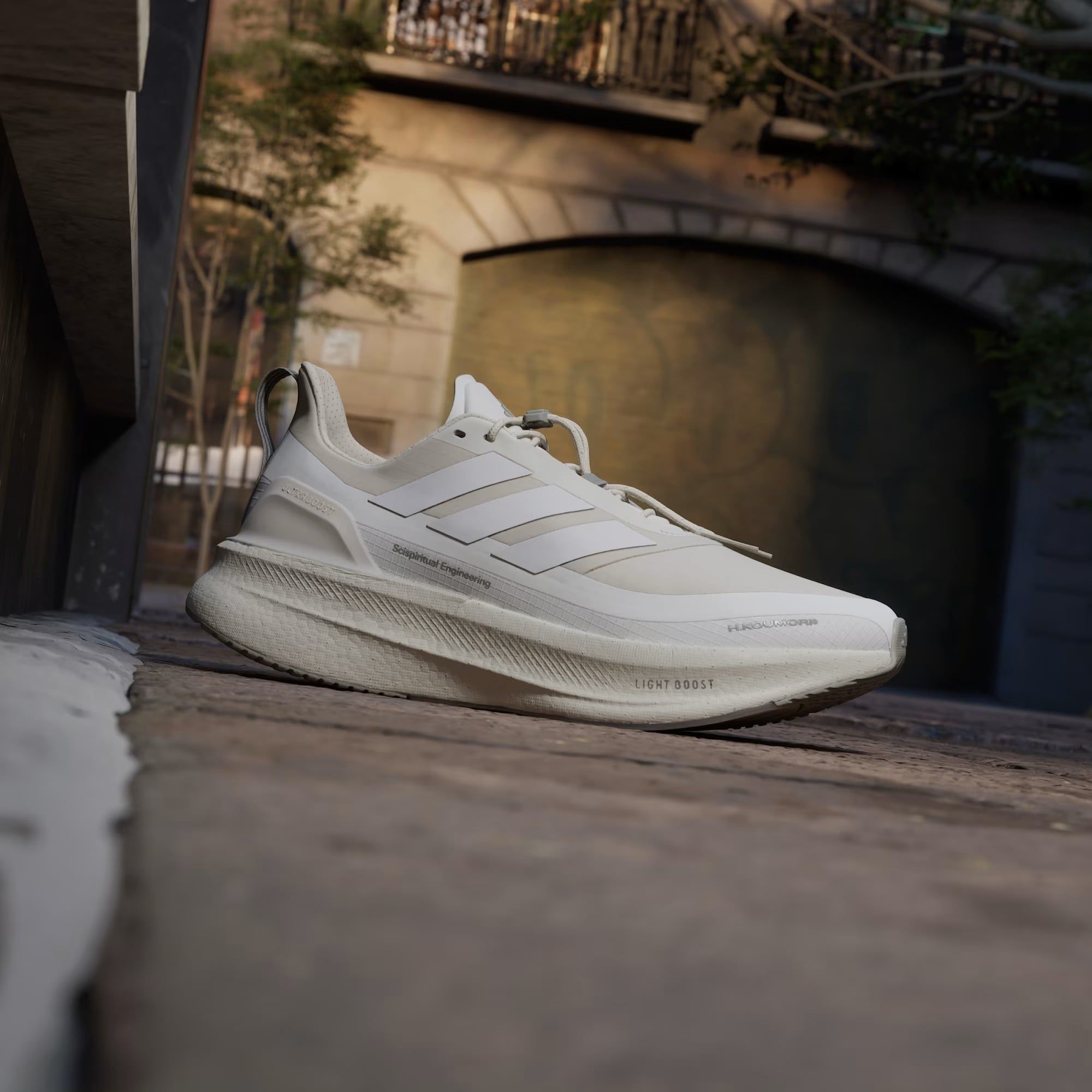  Giày Chạy Bộ Ultraboost 5 Hermanos Koumori JQ5387 