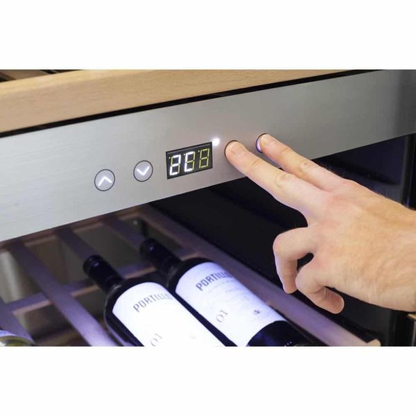 Tủ Bảo Quản Rượu Vang CASO 776 WineChef Pro 126-2D - 126 Chai