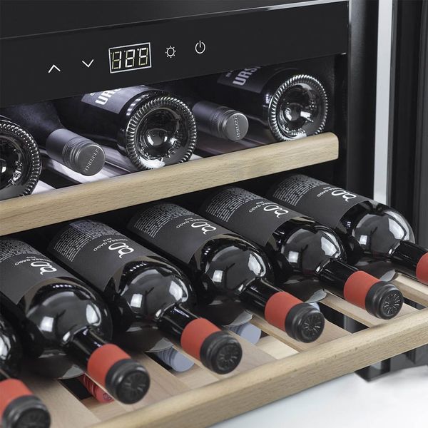 Tủ Bảo Quản Rượu Vang Âm Tủ CASO 628 WineSafe 18 EB - 18 Chai