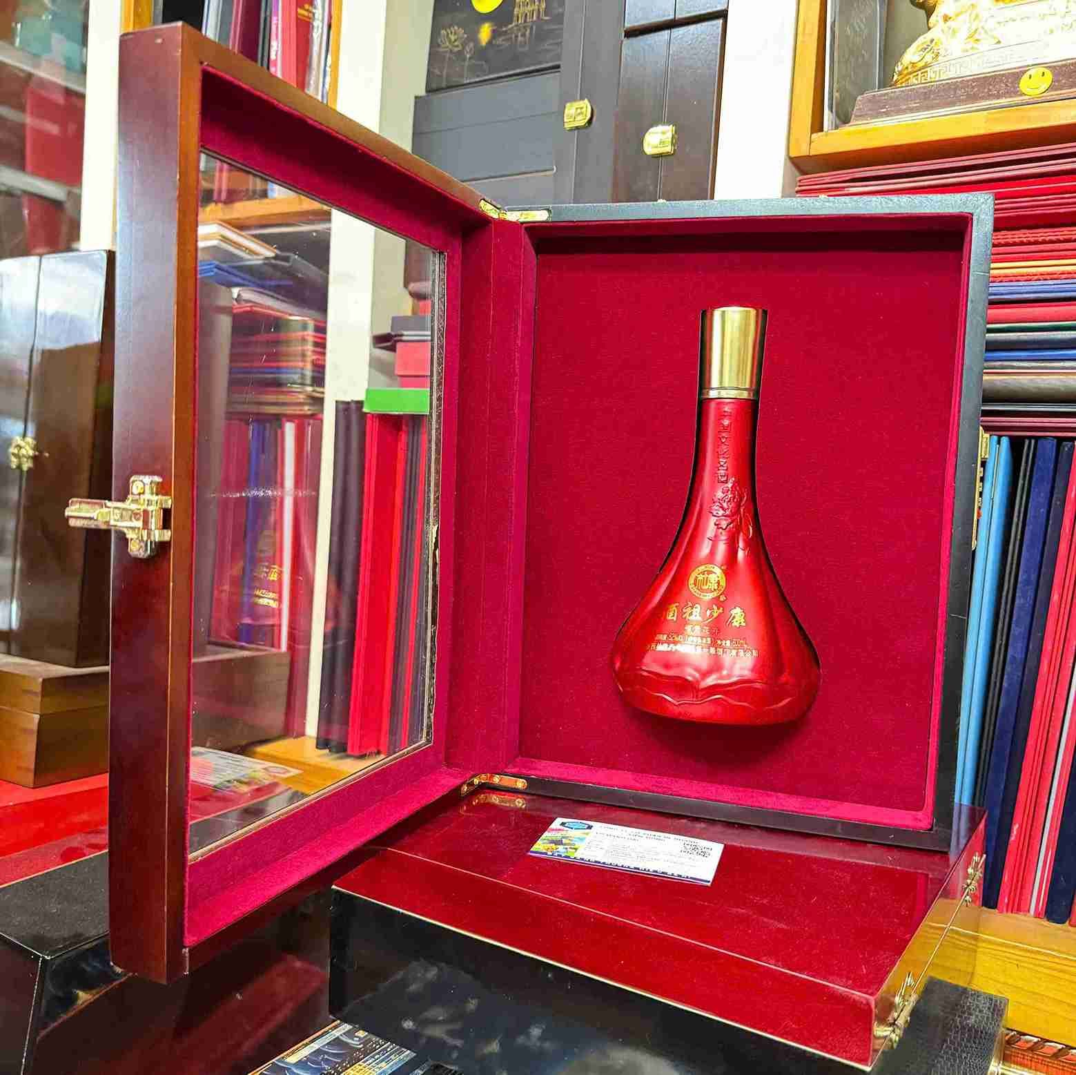 Xưởng In Hộp Đựng Sơn Mài Rượu Tết 2026 Cao Cấp – Đẳng Cấp Quà Tặng