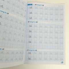 Sách - Tập Tô Chữ Ghép Vần Bộ 2 Cuốn - Ghép Vần 1 Và Ghép Vần 2 - Cho Bé Chuẩn Bị Vào Lớp 1