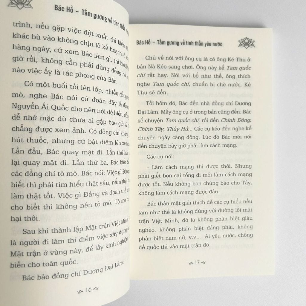 Sách - Bác Hồ Tấm Gương Về Tinh Thần Yêu Nước - Giá Trị Tư Tưởng Và Đạo Đức Cách Mạng