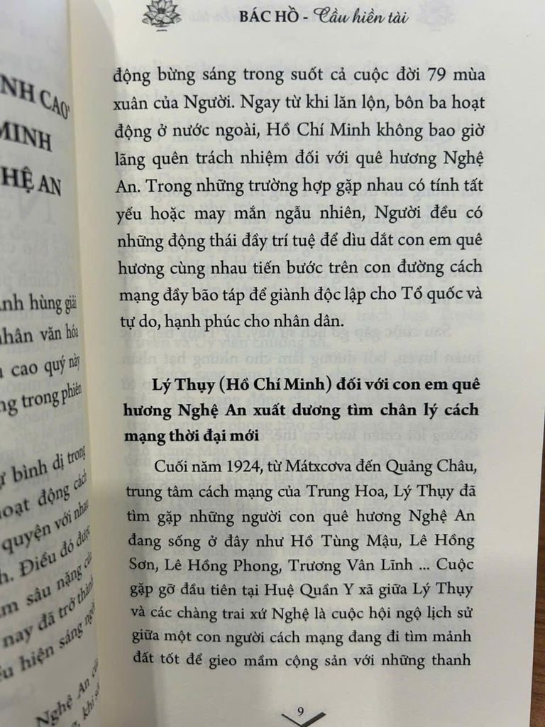 Sách văn học - Bác Hồ cầu hiền tài