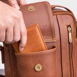  Túi Trita (Thời trang nam phối ngăn - Túi đeo chéo da RTN3N) màu nâu 