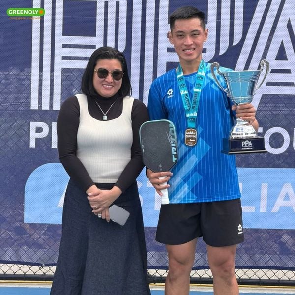 Sypik Vợt Pickleball Triton 5 Pro Ultimate Gen 5 Bản Chữ Ký Trương Vinh Hiển 16mm Màu Xanh Ngọc Chill Mint