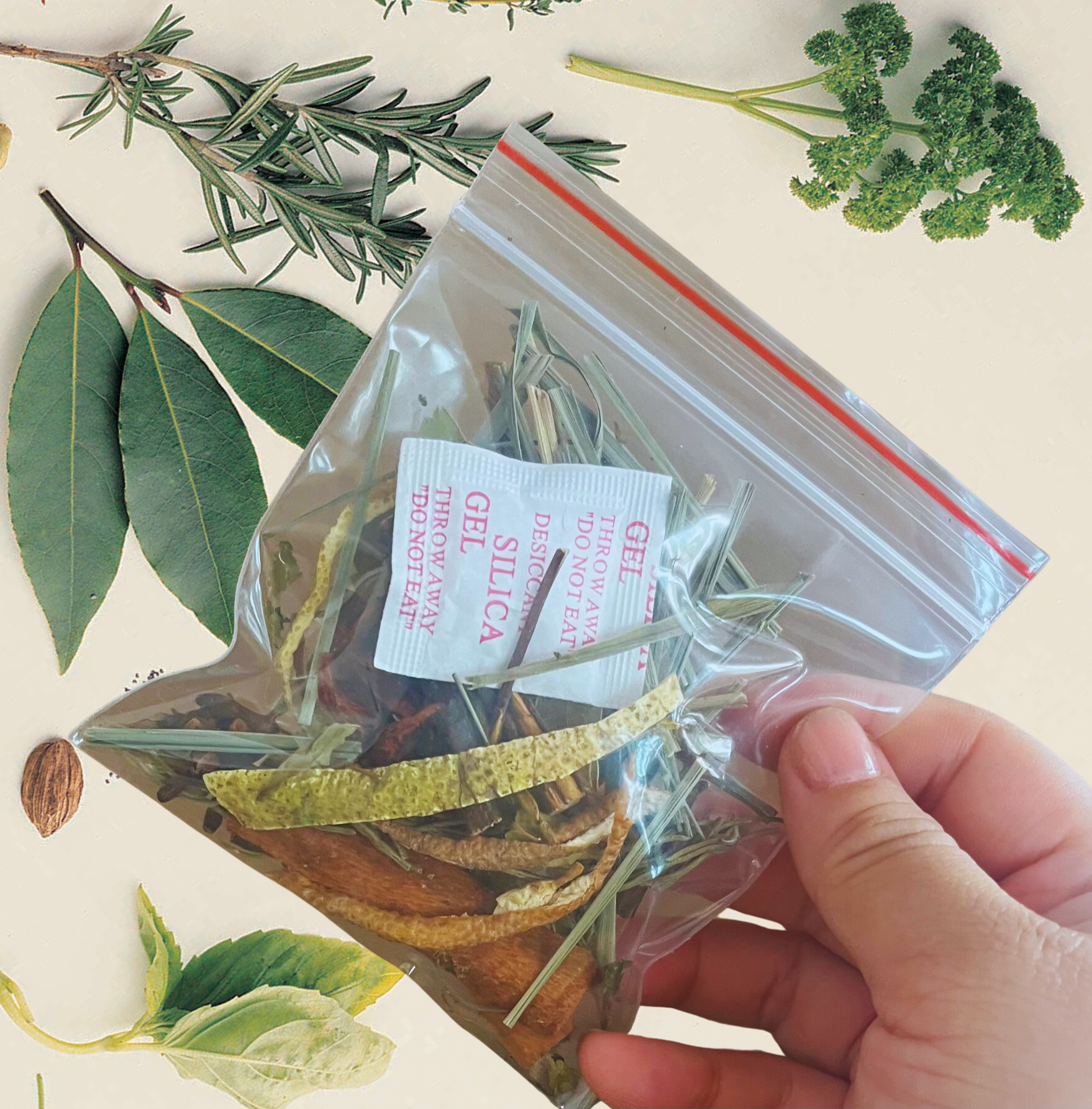  Thảo Mộc và Nến 