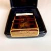 Bật Lửa Zippo Đồng Khối Mạ Vàng Gold Hoa Văn Men Cánh Gián Đời XV Năm 1999 ZL797