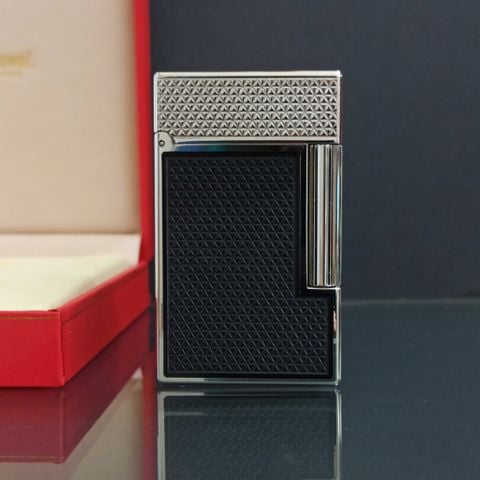 Bật Lửa Dupont HK Ga Đá Nắp Kim Cương Trắng Sơn Đen Vân 3D D213