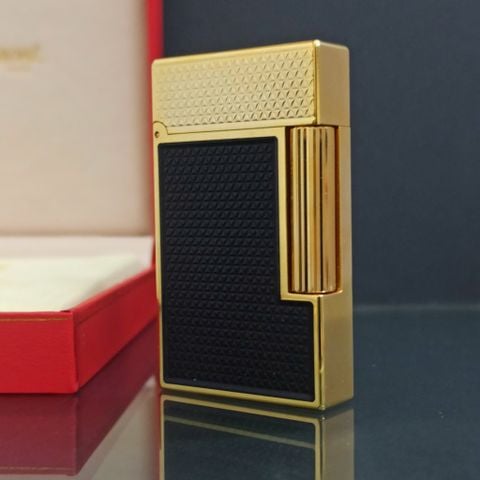 Bật Lửa Dupont HK Ga Đá Mạ Vàng Nắp Kim Cương Sơn Đen Vân 3D D214