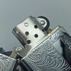 Bật Lửa Zippo Đồng Khối Mạ Chrome Khắc Ăn Mòn Chủ Đề Venetian Sản Xuất Năm 1999 Đời XV La Mã ZL867