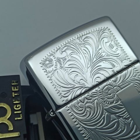 Bật Lửa Zippo Đồng Khối Mạ Chrome Khắc Ăn Mòn Chủ Đề Venetian Sản Xuất Năm 1999 Đời XV La Mã ZL867