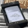 Bật Lửa Zippo Chrome Bóng Chủ Đề WILD WEST Đời V La Mã Năm 1989 ZL743