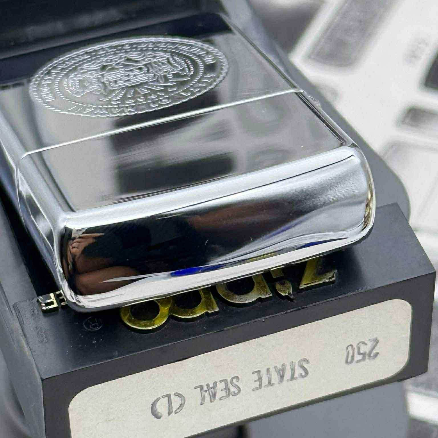 Bật Lửa Zippo Đồng Khối Mạ Chrome Chủ Đề Ăn Mòn Axit Chính Hãng Đời XII La Mã Năm 1996 ZL747