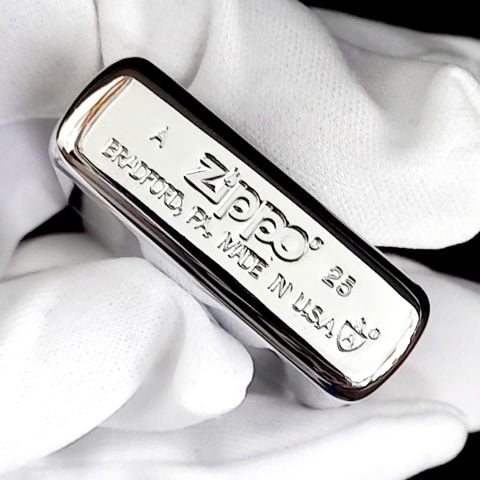 BẬT LỬA ZIPPO ARMOR VỎ DẦY TRẮNG BÓNG Z256