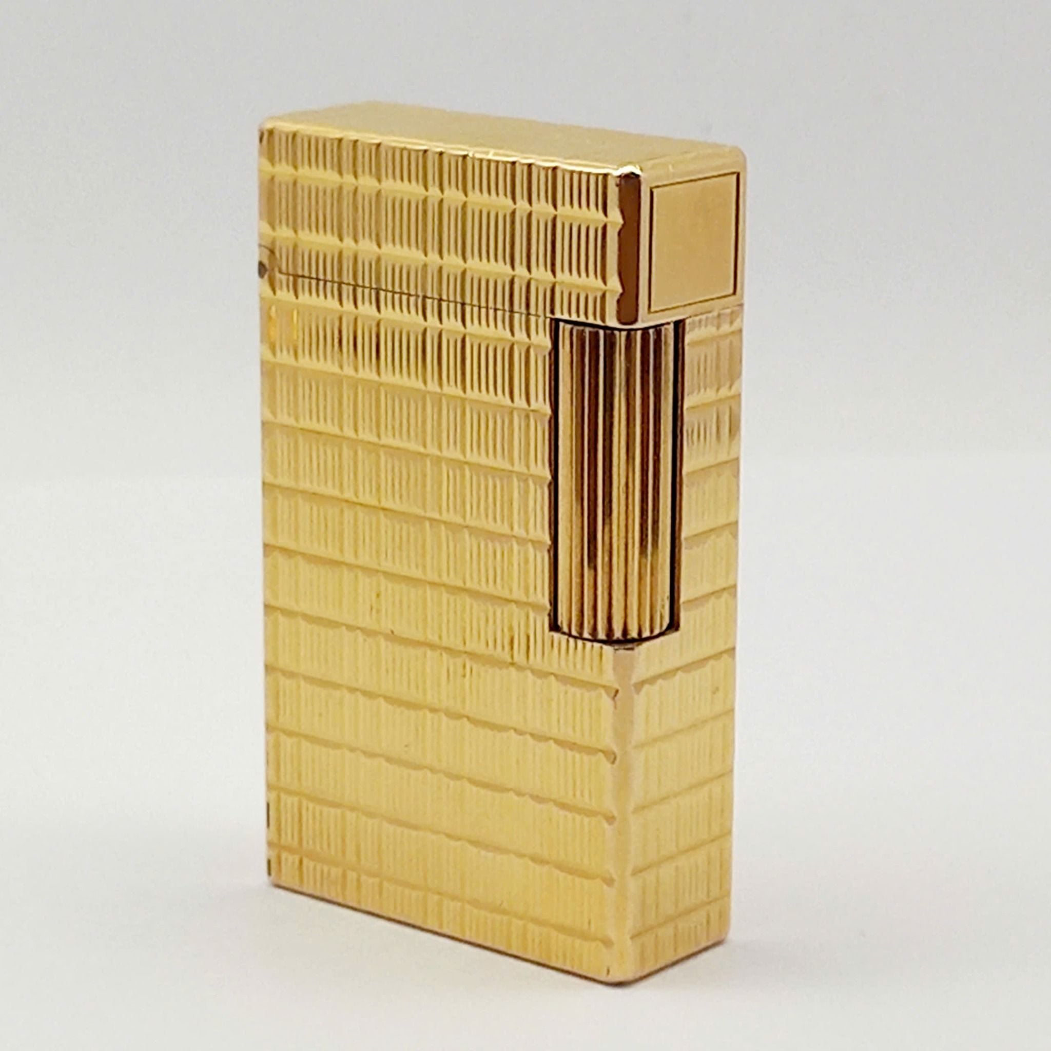 Bật Lửa Dupont Ligne 1 Phom Cao Bọc Vàng Vân Ô Vuông DP167