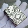 BẬT LỬA ZIPPO BẠC ĐÚC NGUYÊN KHỐI STERLING CHỦ ĐỀ HOA MẪU ĐƠN 4 MẶT ZB43