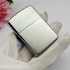 BẬT LỬA ZIPPO ARMOR VỎ DẦY TRẮNG PHAY XƯỚC Z257