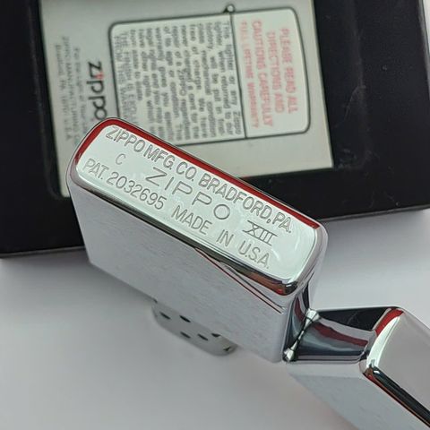Bật Lửa Zippo Đồng Khối Mạ Chrome Phay Xước Bản Vintage Chặt Góc Đầu Bằng Đời XIII La Mã Năm 1997 ZL740