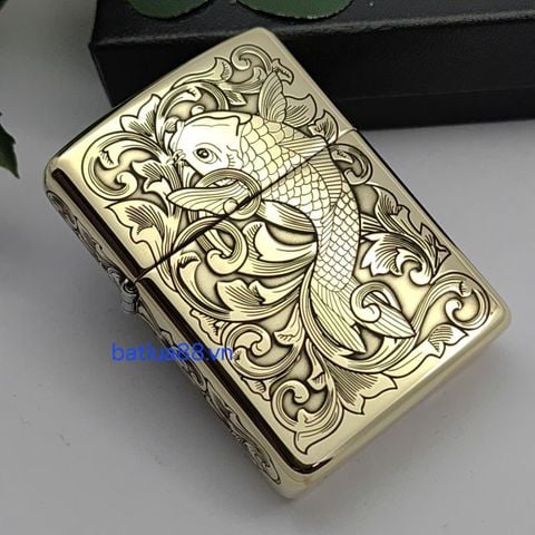 Bật Lửa Zippo Armor Đồng Nguyên Khối Khắc Chủ Đề Cá Chép Hoa Văn ZKB125