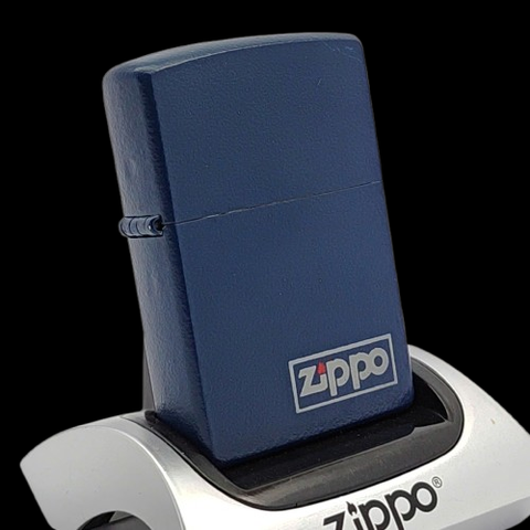 Bật Lửa Zippo Đồng Khối Phủ Sơn Tĩnh Điện Xanh Navy Logo Zippo Mộc Đáy Kép Đời XVI Năm 2000 ZL748