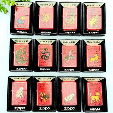 Bật Lửa Zippo Sơn Đỏ Bộ Sưu Tập 12 Con Giáp Họa Tiết In Tranh Đông Hồ Z345