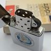 Bật Lửa Zippo Cổ Đồng Khối Mạ Chrome Phay Xước Chủ Đề Ăn Mòn Phủ Sơn Hiếm Gặp Năm 1980 Đời 2 Vạch Sắc ZC476