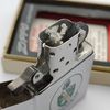 Bật Lửa Zippo Cổ Đồng Khối Mạ Chrome Phay Xước Chủ Đề Ăn Mòn Phủ Sơn Hiếm Gặp Năm 1976 Đời 6 Vạch Sắc ZC479