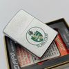 Bật Lửa Zippo Cổ Đồng Khối Mạ Chrome Phay Xước Chủ Đề Ăn Mòn Phủ Sơn Hiếm Gặp Năm 1976 Đời 6 Vạch Sắc ZC479