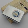 Bật Lửa Zippo Cổ Đồng Khối Mạ Chrome Phay Xước Chủ Đề Ăn Mòn Phủ Sơn Hiếm Gặp Năm 1981 Đời 1 Vạch Sắc ZC484