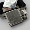 Bật Lửa Zippo Herlay Davision Chủ Đề Hiếm Gặp, Đời XIII La Mã Sản Xuất Năm 1997 ZL780
