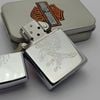 Bật Lửa Zippo Herlay Davision Chủ Đề Hiếm Gặp, Đời XIII La Mã Sản Xuất Năm 1997 ZL780