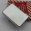 Bật Lửa Zippo Cổ Đồng Khối Mạ Chrome Phay Xước Chủ Đề HILLER , Eblem Vàng 10k Trực Thăng Cực Hiếm Gặp Năm 1956 Giá Trị Sưu Tầm Cao ZC486
