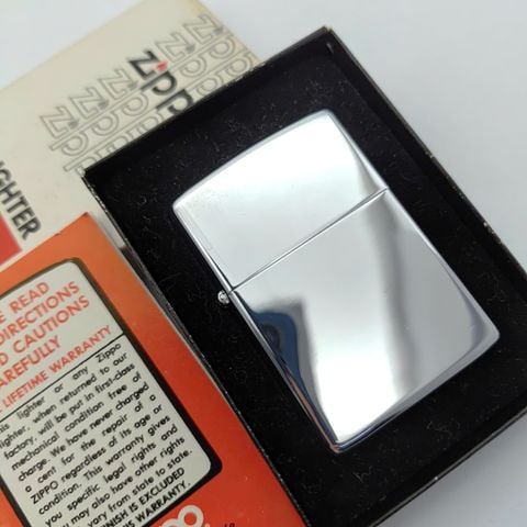 Bật Lửa Zippo Cổ Đồng Khối Mạ Chrome Bóng Trơn Hiếm Gặp Năm 1979 Đời 3 Vạch Sắc ZC487