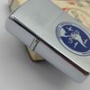 Bật Lửa Zippo Cổ Đồng Khối Mạ Chrome Phay Xước Chủ Đề Ăn Mòn Phủ Sơn Hiếm Gặp Năm 1974 Đời 8 Vạch Sắc ZC481