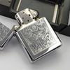 Bật Lửa Zippo Đồng Khối Mạ Chrome Venetian Marlboro Chính Hãng Bản Xuất Châu Âu Hiếm Gặp Đời XV La Mã Năm 1999 ZL768