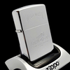BẬT LỬA ZIPPO CHROME BÓNG CHỦ ĐỀ WILD WEST MŨ DÂY CAO BỒI ĐỜI VI NĂM 1990 ZL194
