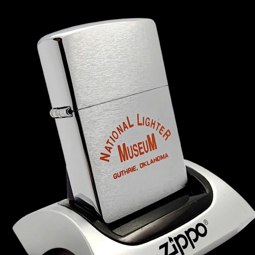 Bật Lửa Zippo Đồng Khối Mạ Chrome Trắng Phay Xước Khắc Ăn Mòn Phủ Sơn Sự Đời XIII La Mã Năm 1997 ZL784