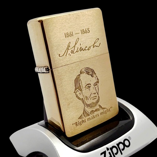 ZIPPO VINTAGE BRASS KHÔNG CHẶT GÓC CHỦ ĐỀ TỔNG THỐNG HOA KỲ RẤT HIẾM ĐỜI V LA MÃ SẢN XUẤT 1989 - ZQH192