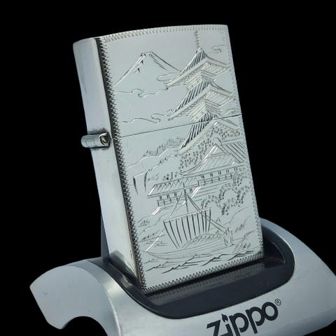 Bật Lửa Bạc Nhật Đúc Nguyên Khối Tranh Chùa Sản Xuất Thủ Công Thập Niên 1950s BK35