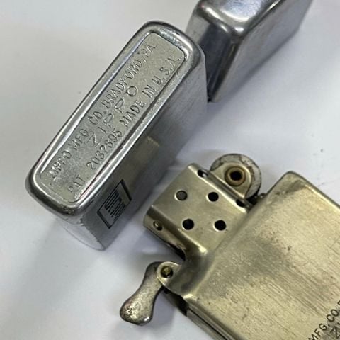 Bật Lửa Zippo Cổ 3 Chấu Vỏ Ruột Niken  ( full Nikel ) Đời Mộc Đáy 3 Hàng Chữ Năm 1946 Đã Qua Sử Dụng Cực Hiếm ZQHU69