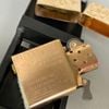 Bật Lửa Zippo Reg Western floral GP Hoa Văn Hai Mặt Mạ Vàng Hồng Đặc Biệt Hiếm Gặp Đời XV La Mã Sản Xuất Năm 1999 ZQH194