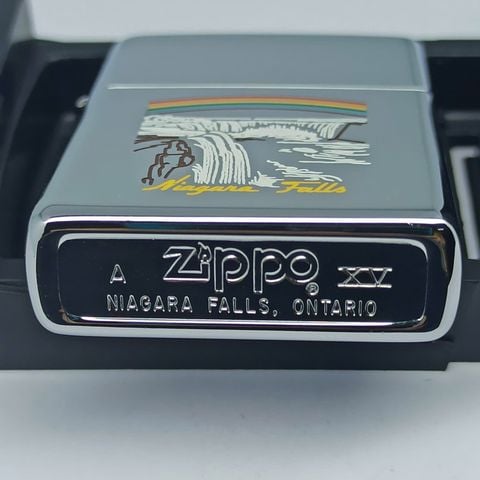 Bật Lửa Zippo Canada Ăn Mòn Phủ Sơn Chủ Đề Hiếm Gặp, Sản Xuất Năm 1999 Đời XV La Mã ZL832